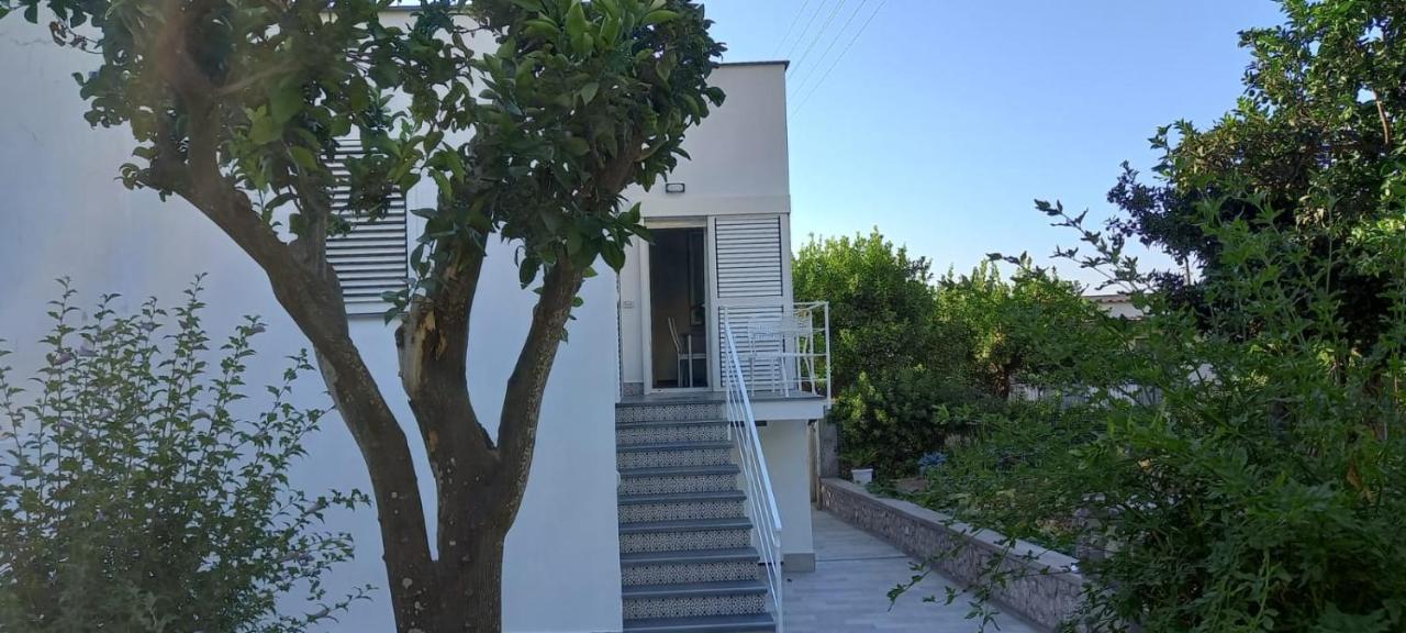 Apartamento La Corte Fra Gli Aranci - *