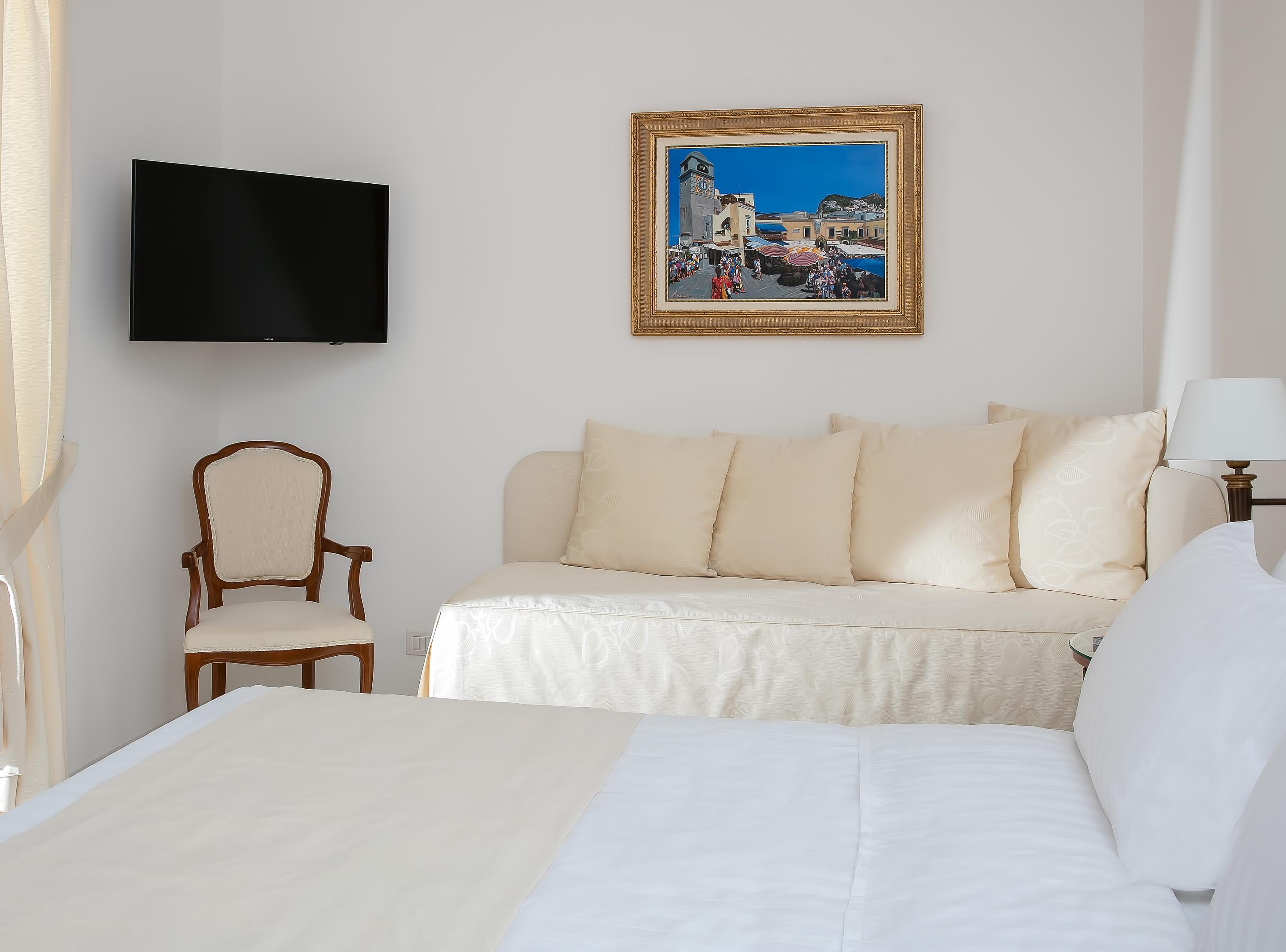 Syrene Hotel 4*