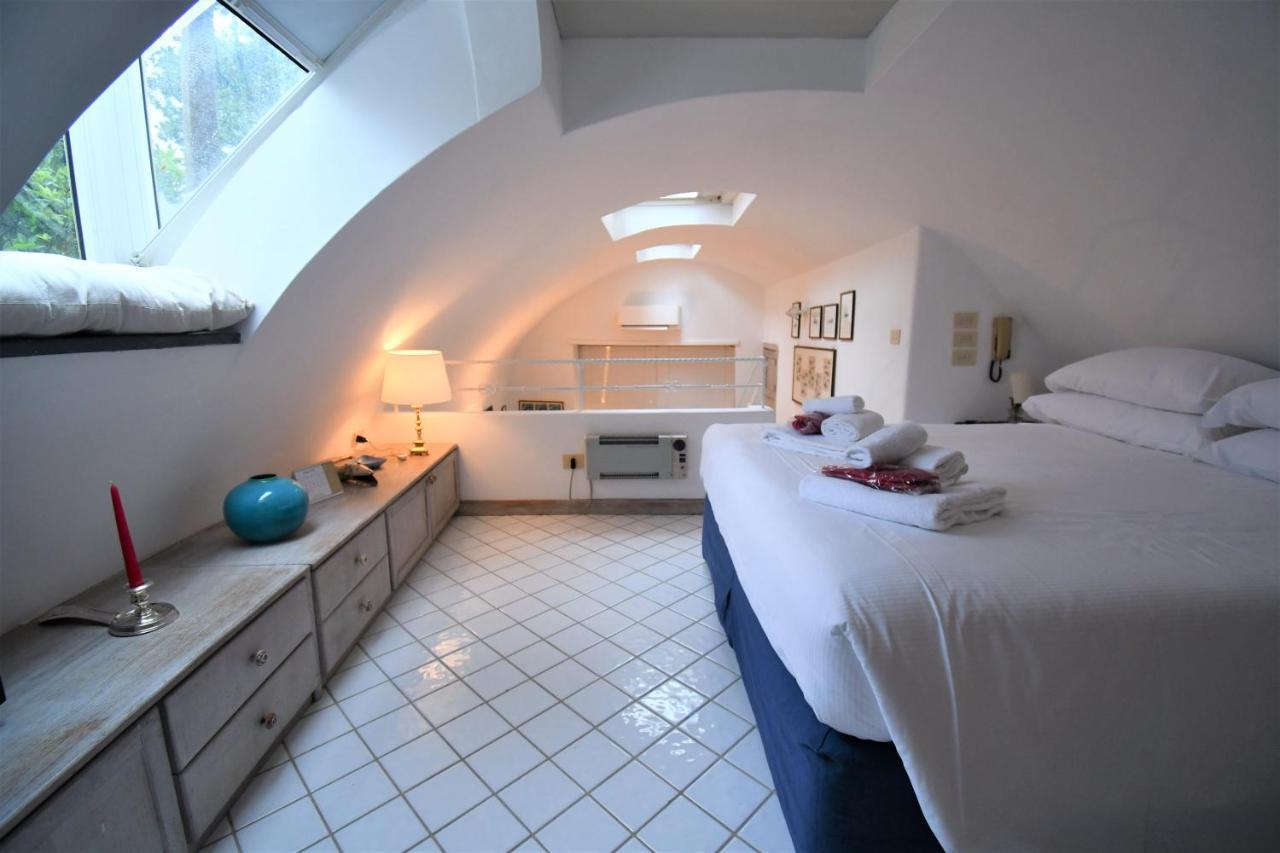 Castello Apartment *