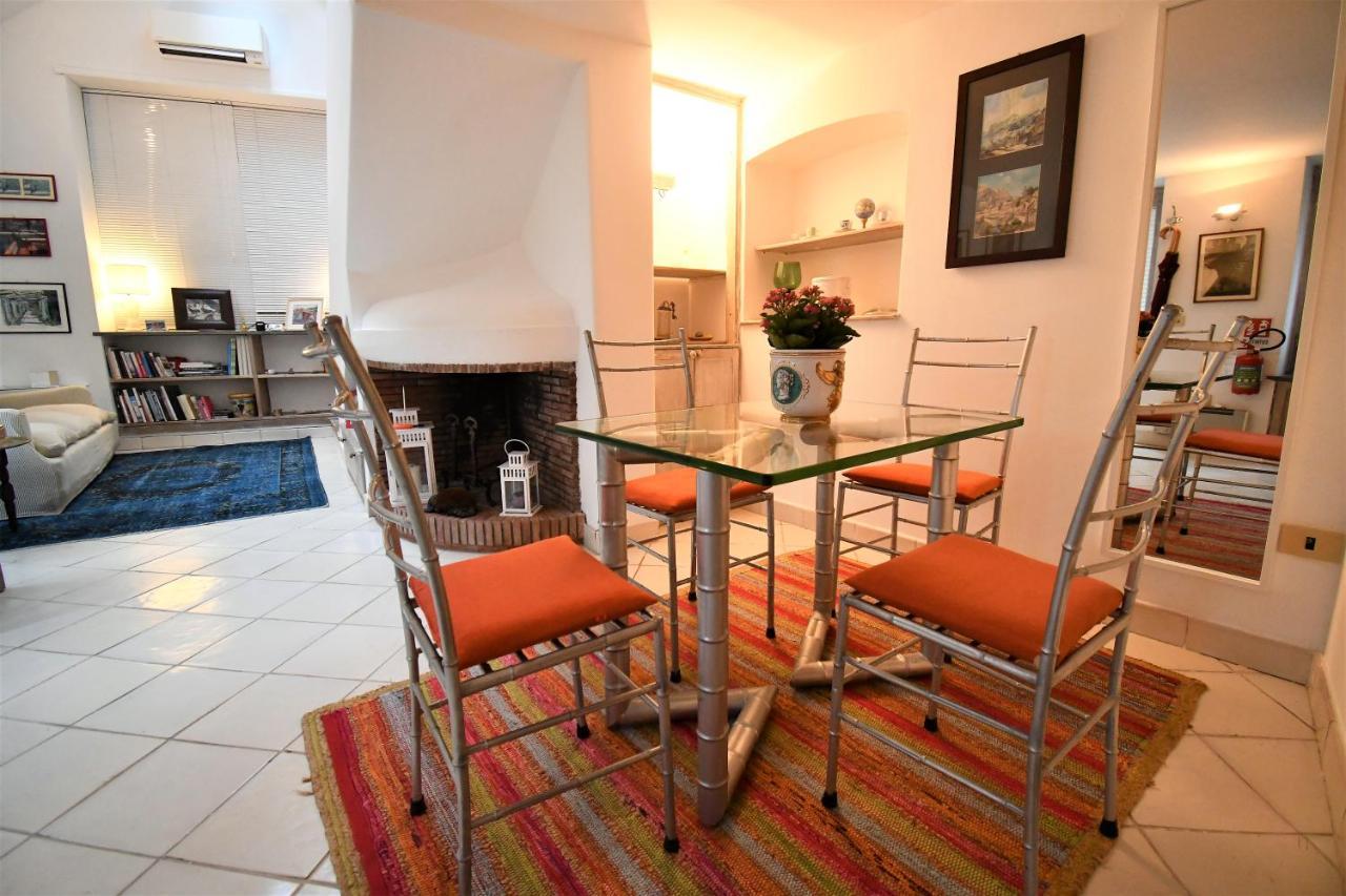 Castello Apartment