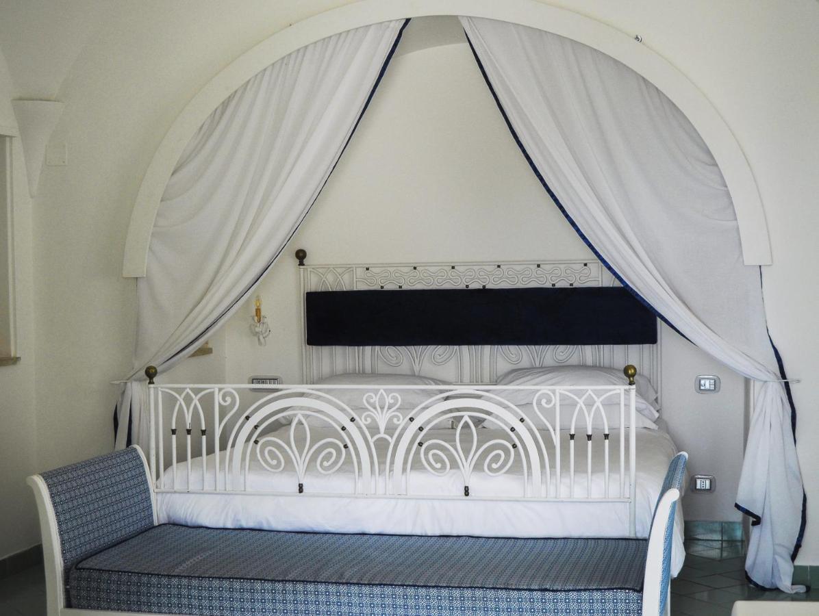 Calypso Bed & Breakfast 2*