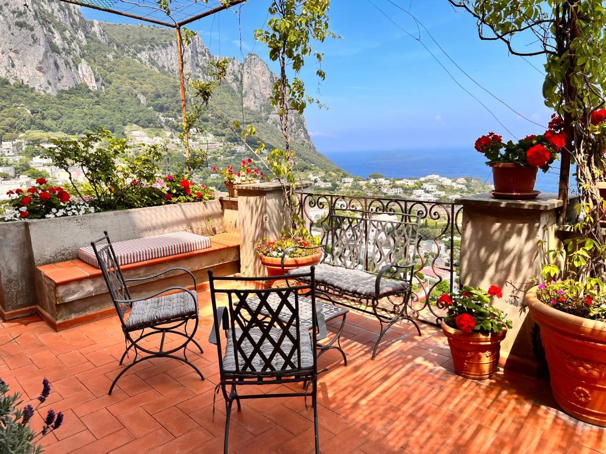 Castello Apartment *