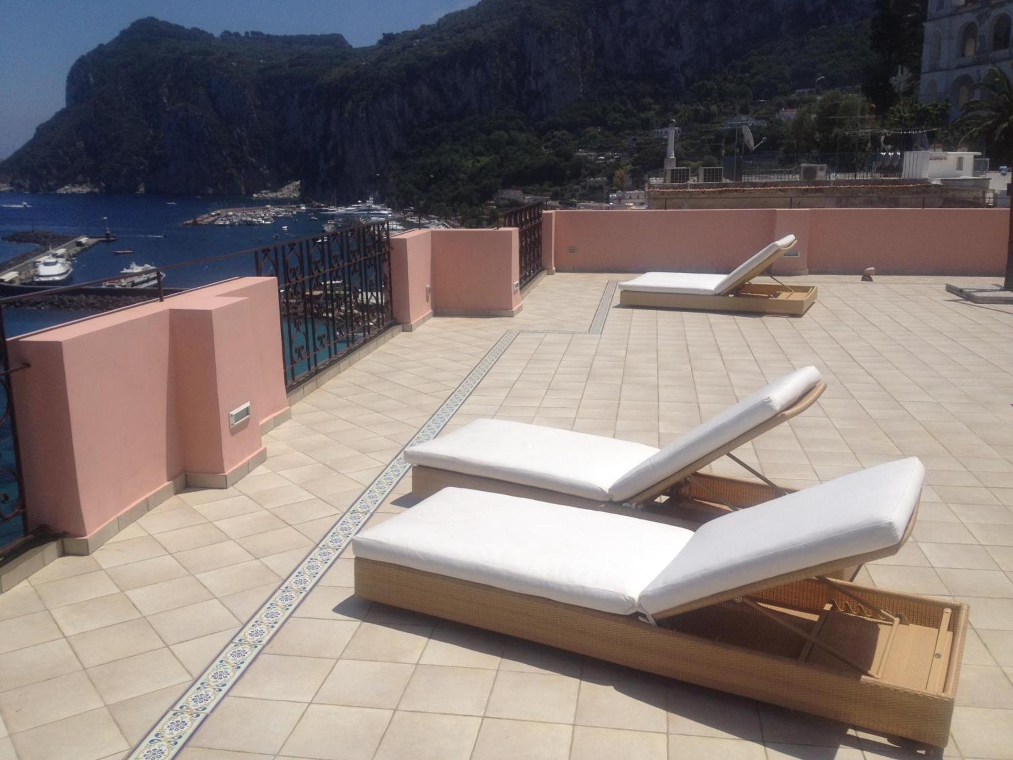 Bed & Breakfast Capri Inn 2*
