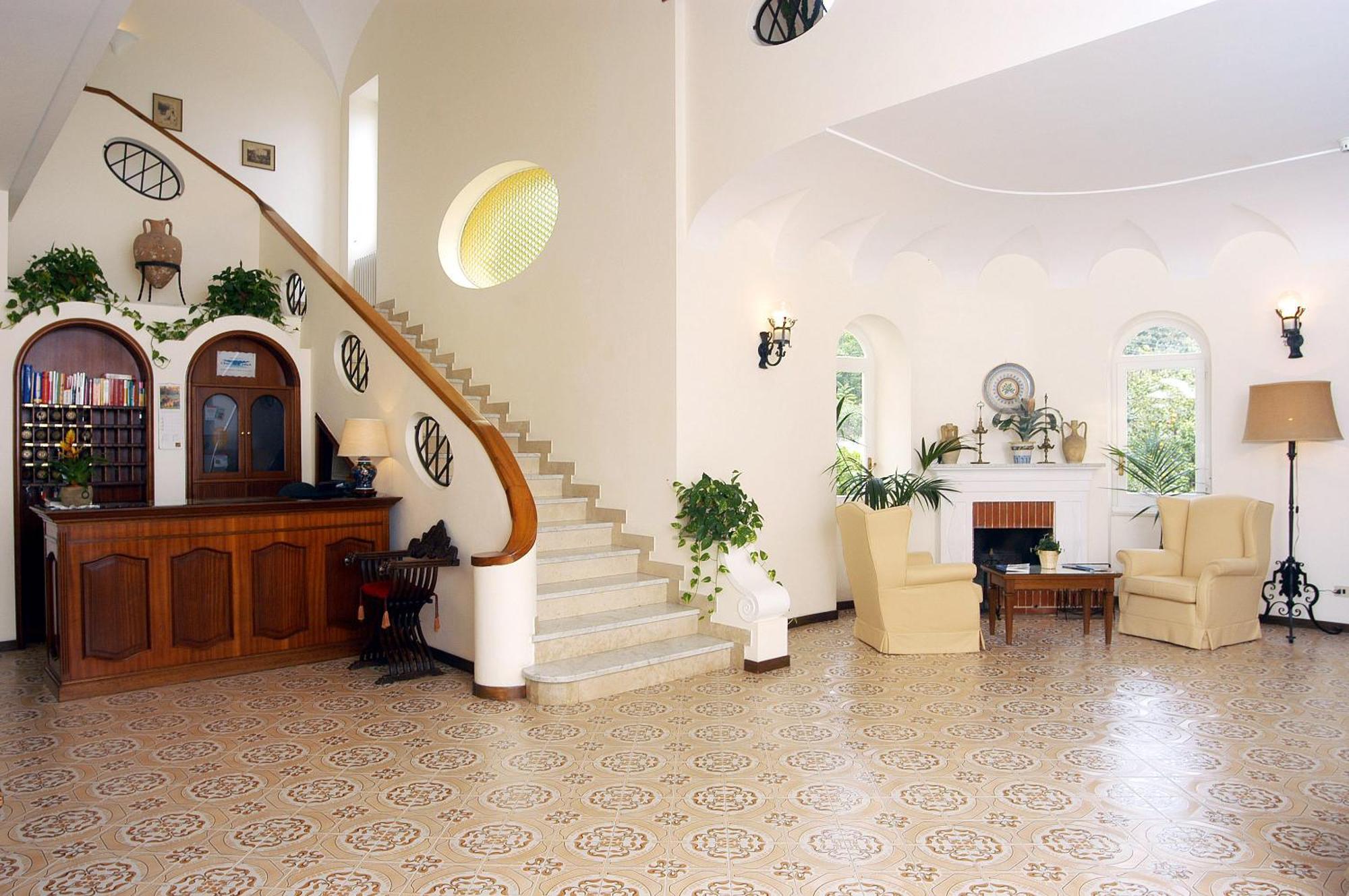 Otel Sarah