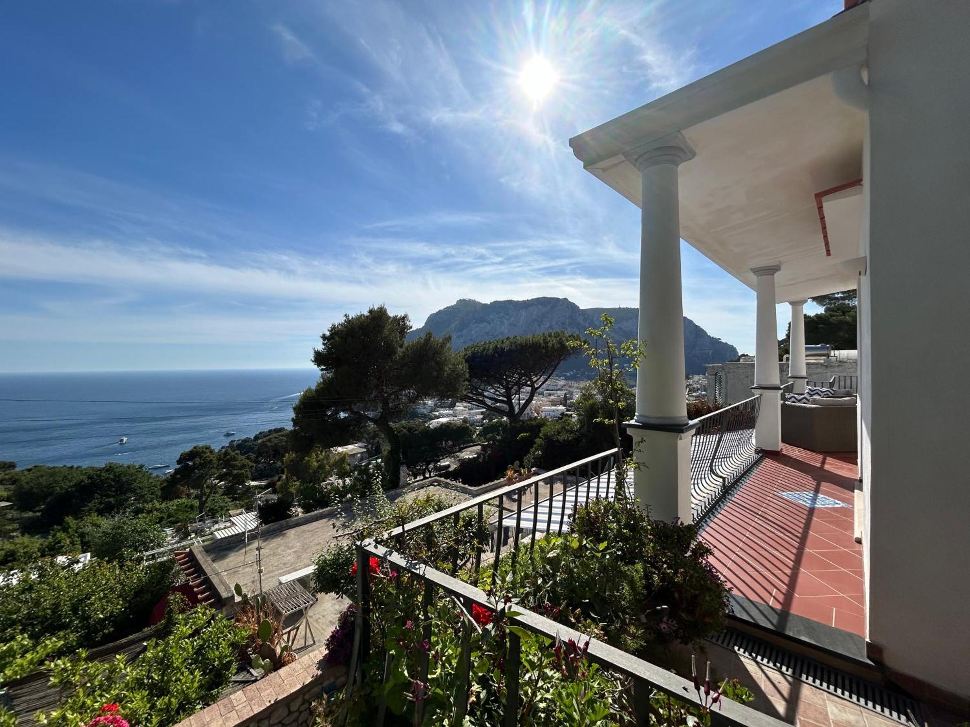 Apartment Marvelous Sea View