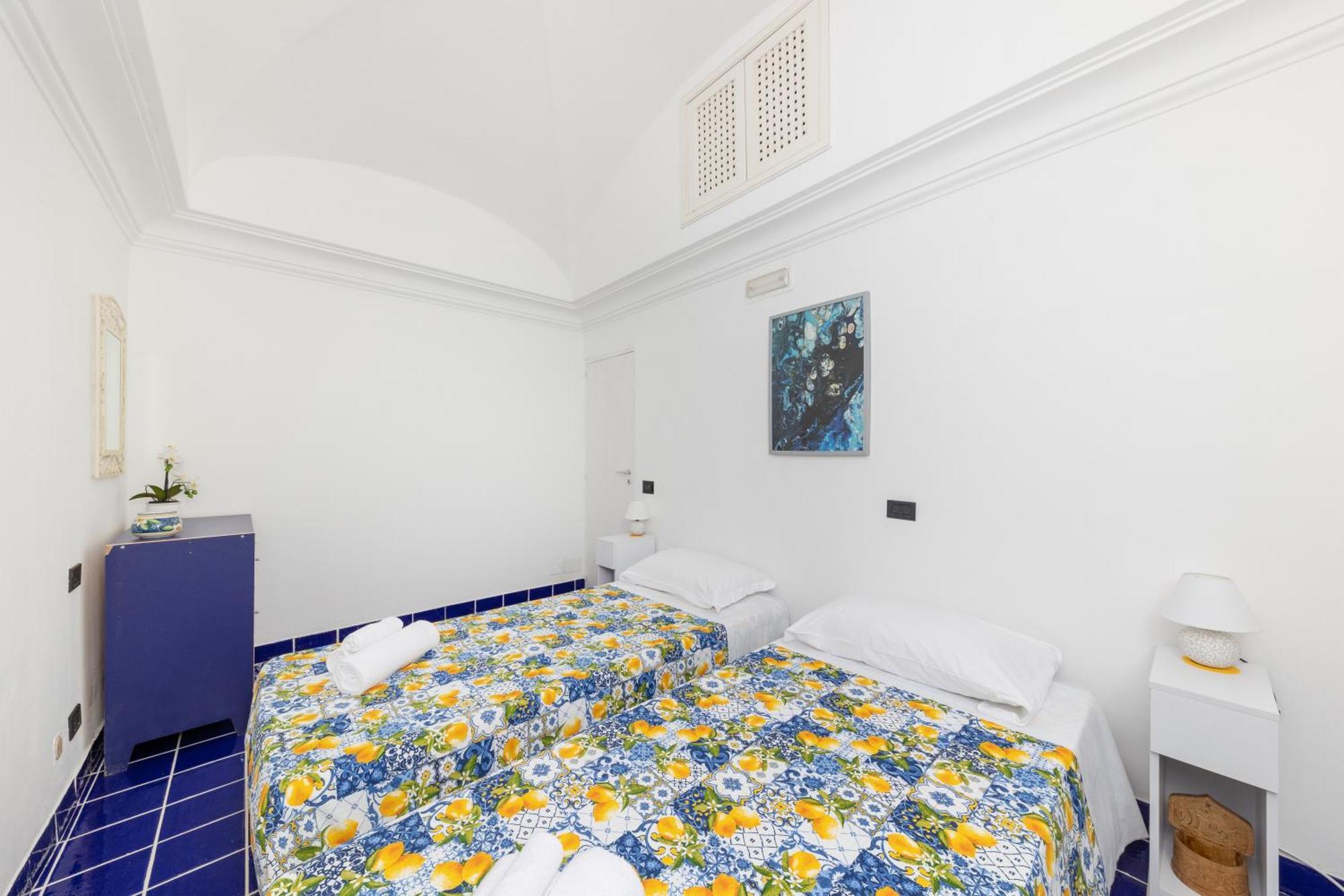 Blue Di * Capri