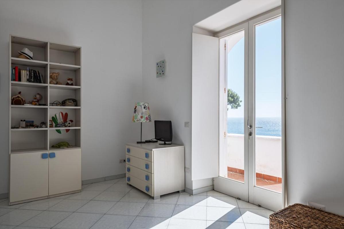 Marina Piccola Villa