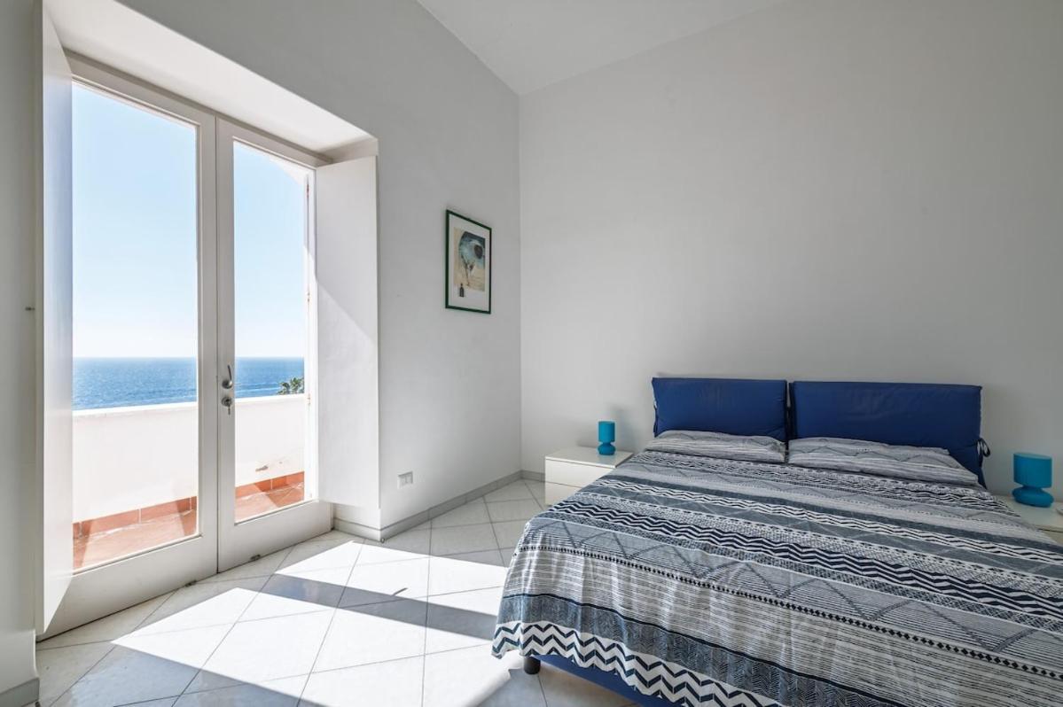 Marina Piccola Villa