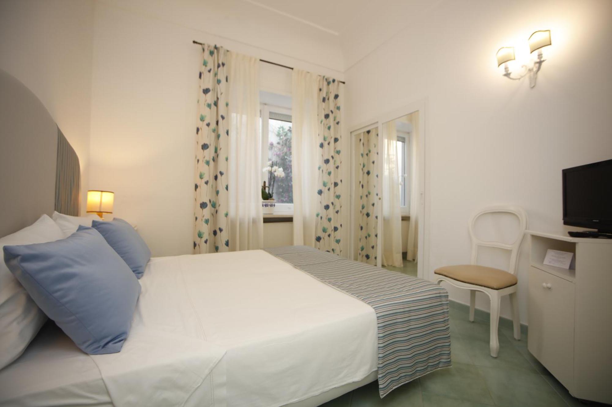 San Felice 4*