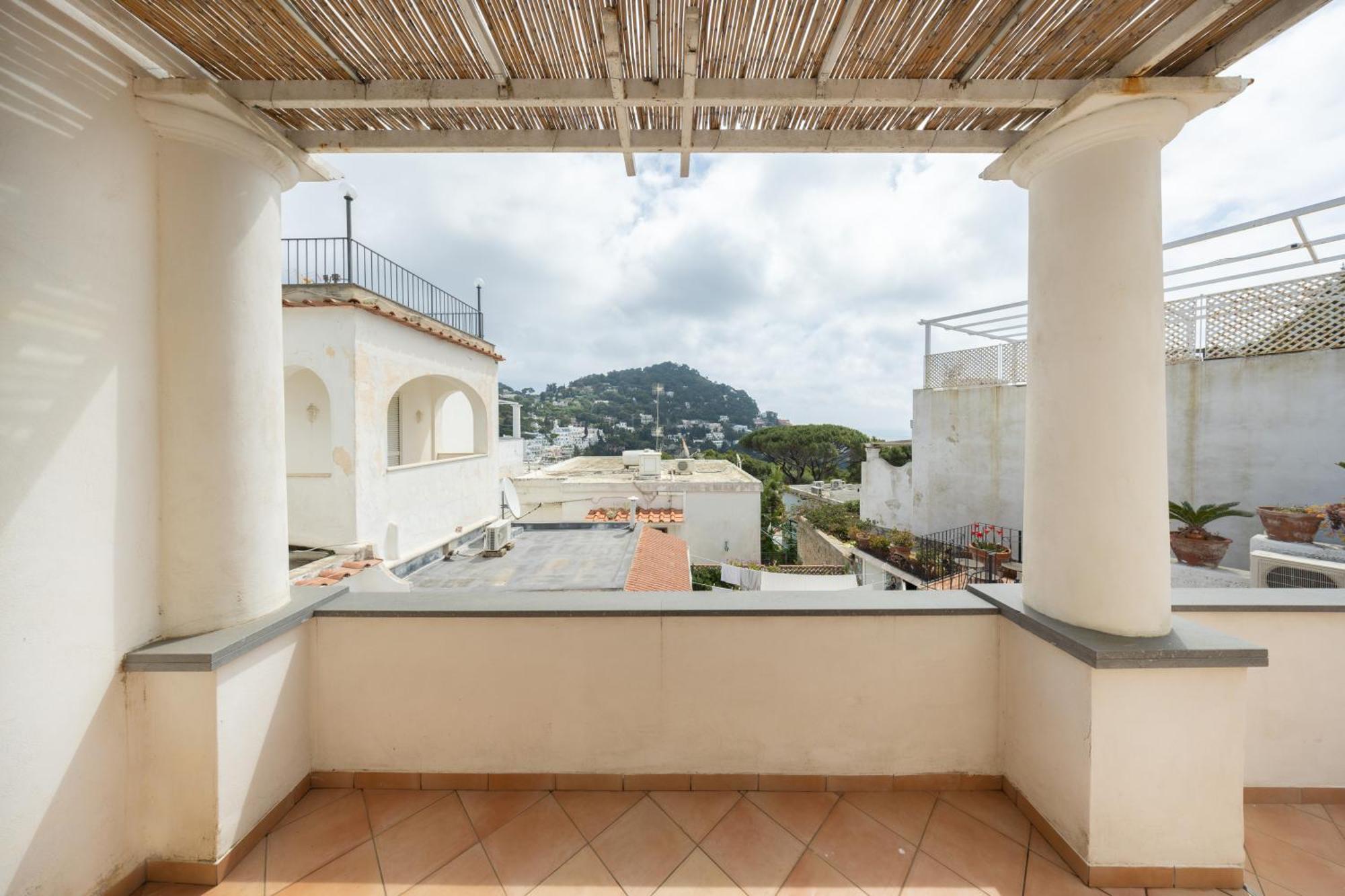 Caprigetaway - La Rosa Bianca Holiday home *