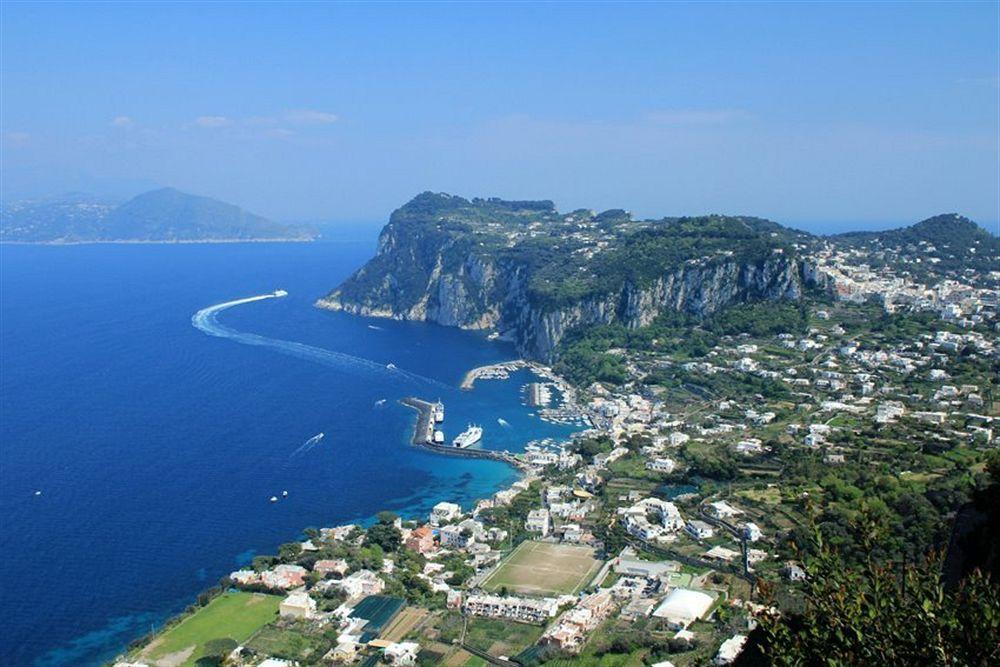 Bed & Breakfast Capri Inn 2*