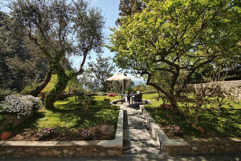Casa Augusto Bed & Breakfast 2*