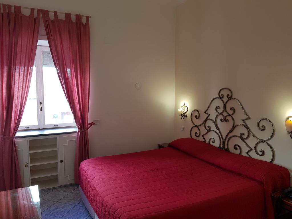 Hotel Palatium Mari 3*