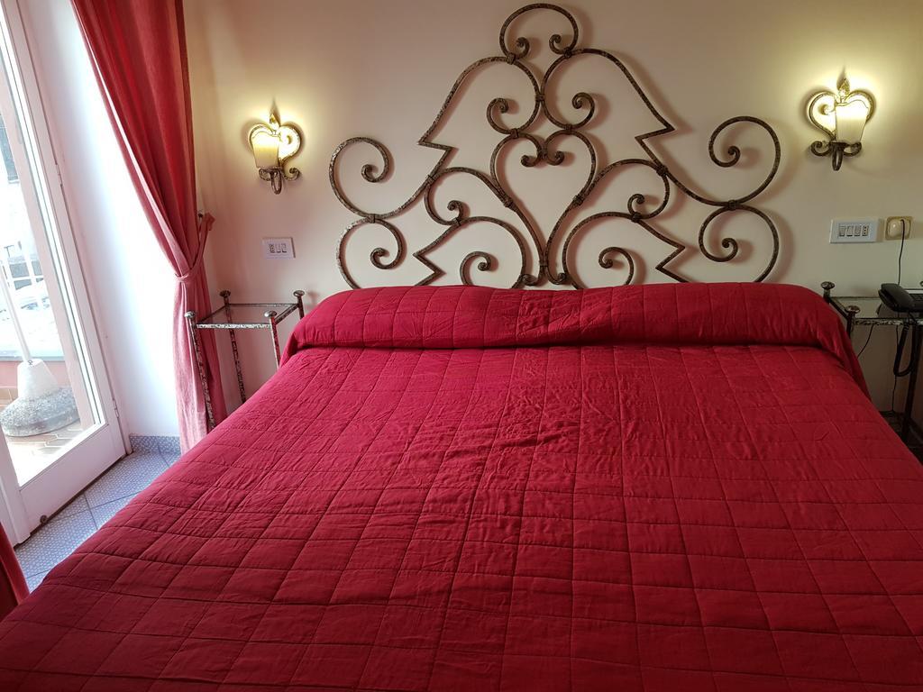 Palatium Mari Hotel 3*