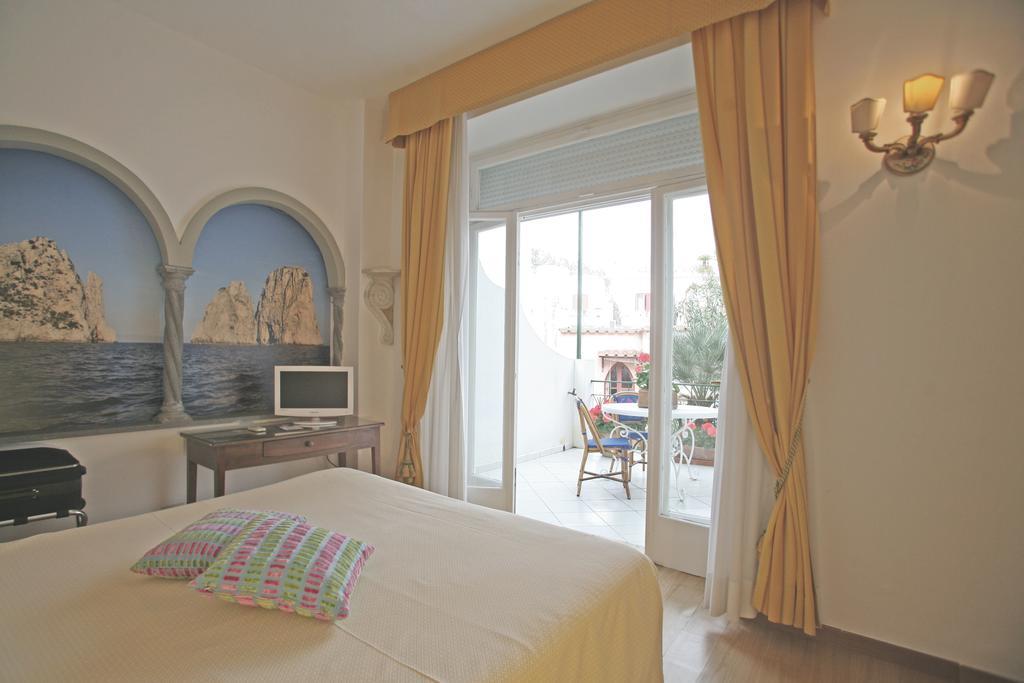 Hotel Gatto Bianco 4*