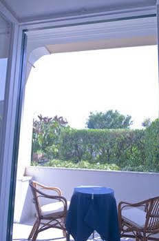 Sarah 4* Capri