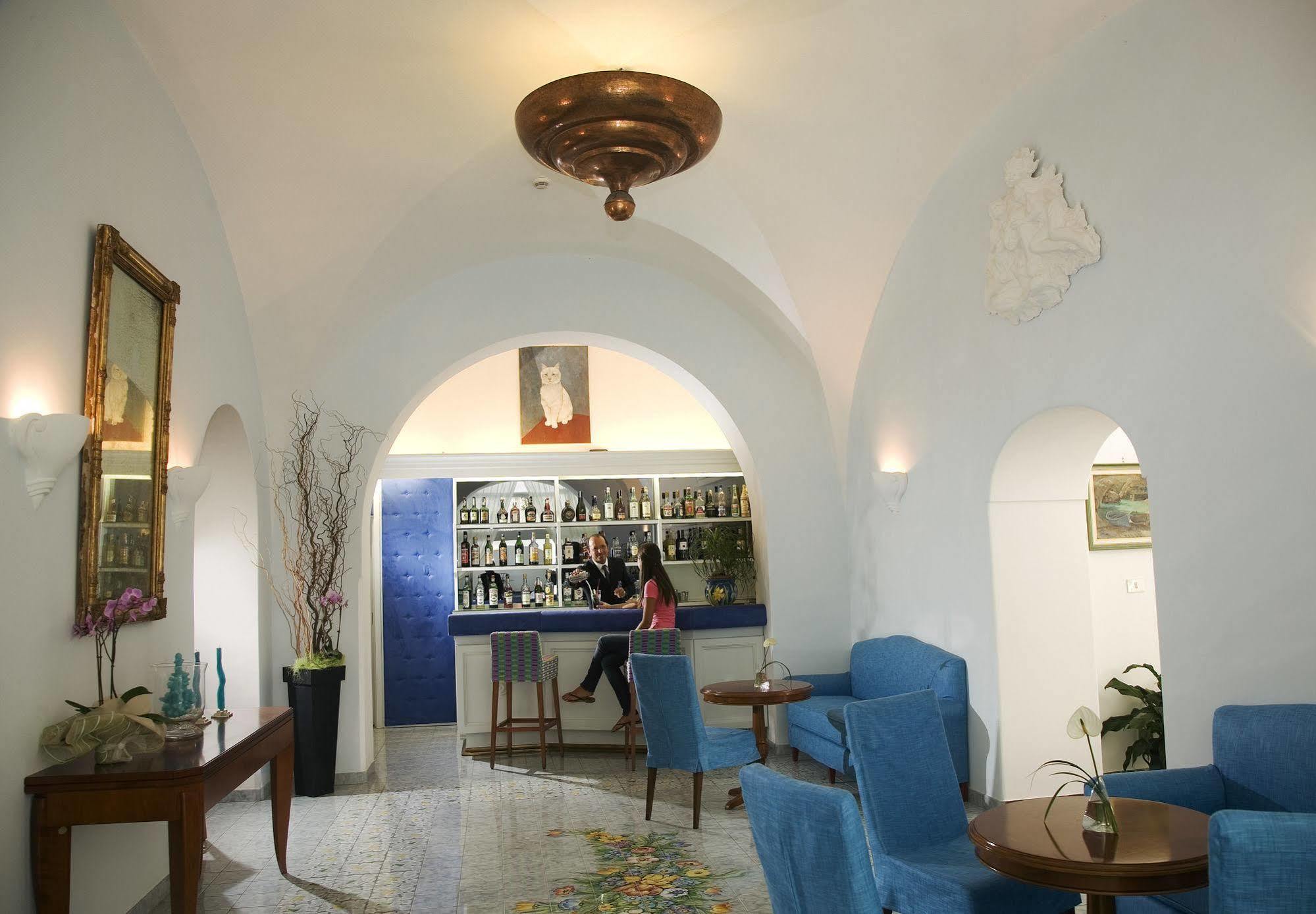 Hotel Gatto Bianco 4*