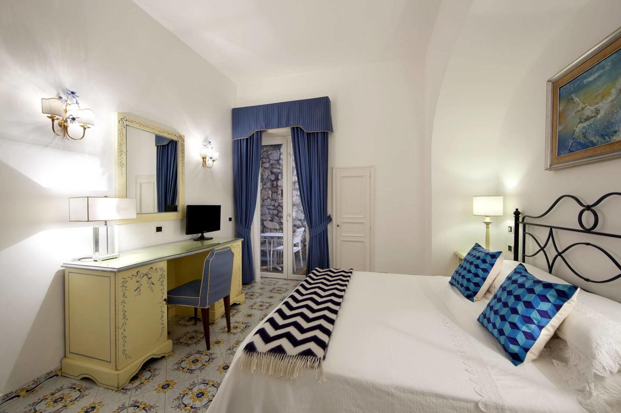 Hotel Canasta 4*