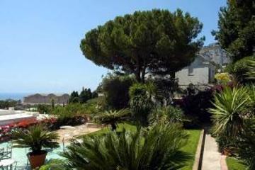 Hotel Canasta Capri