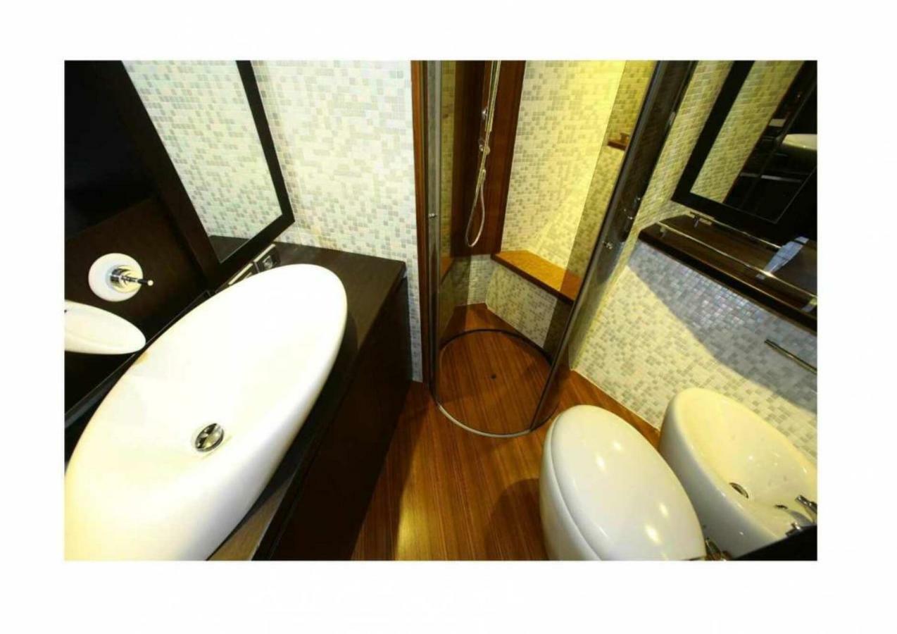 Yacht 3* Capri