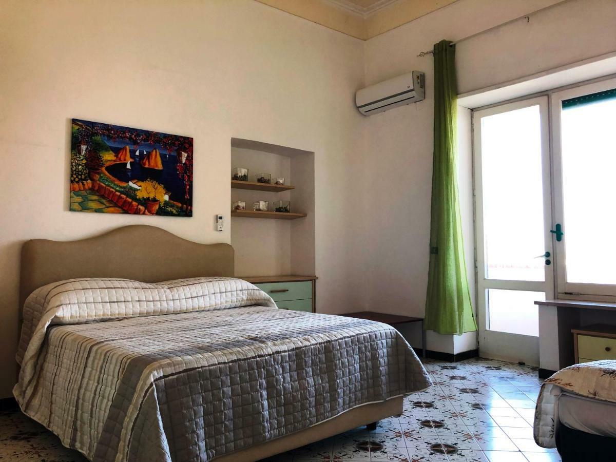 Regina Di - Truglio-