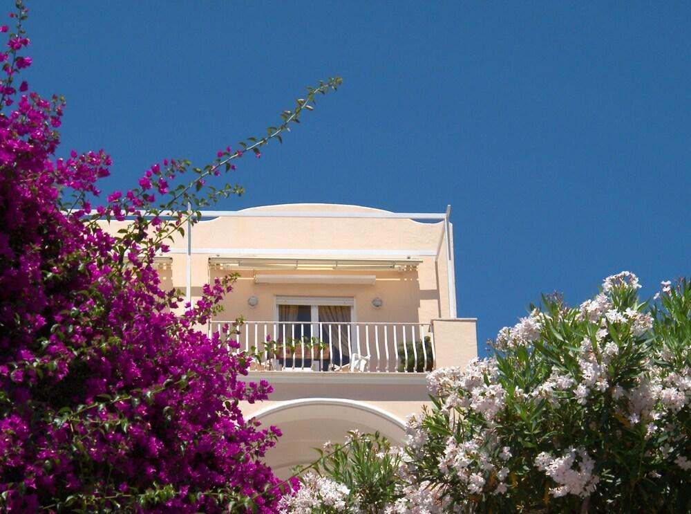 Sina Flora 4* Capri
